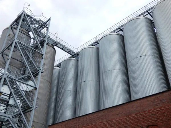Silo cleaning